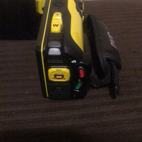 Camcorder - Picture 3 of 4